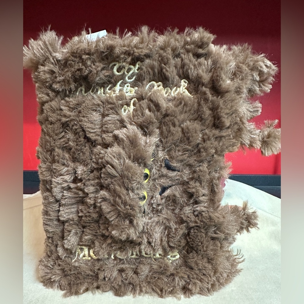 The Monster Book of Monsters Warner Bros Studio Harry Potter Interactive Fun Toy